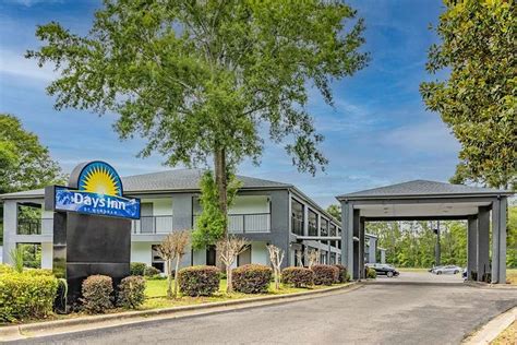 days inn pensacola west.